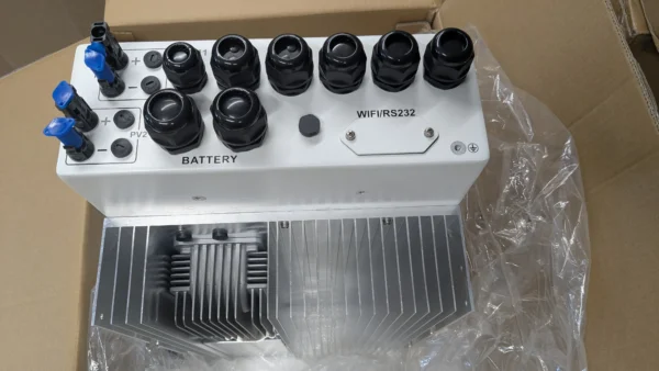 Deye SUN-6K-SG05 LP1-EU-AM2-P