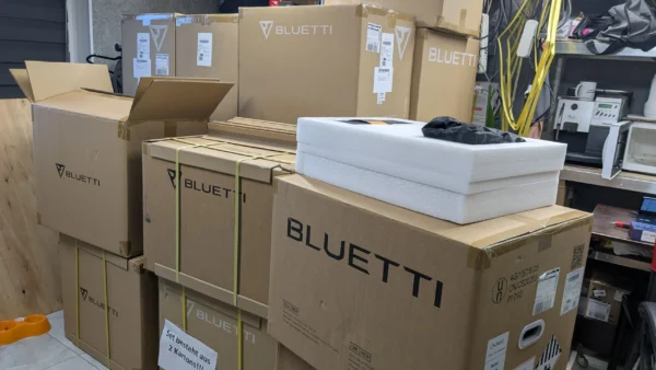 BLUETTI AC300 + battery module B500K
