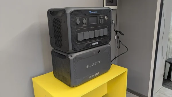 BLUETTI AC300 + battery module B500K