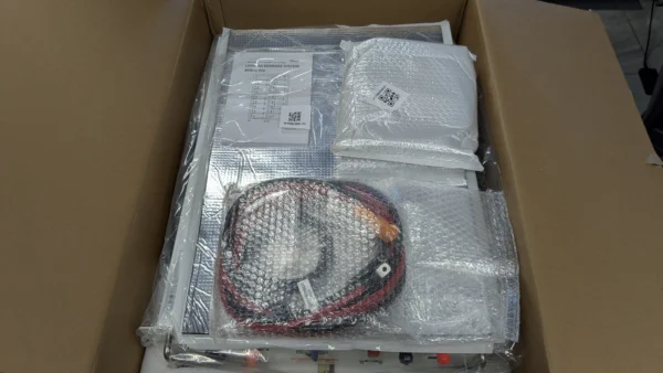 BMS DEYE BOS-G PRO 200-1000Vdc 120A (BOS-G-PDU-2) BMS DEYE BOS-G PRO 200-1000Vdc 120A (BOS-G-PDU-2)